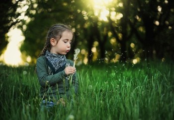 child-1347385__340.jpg