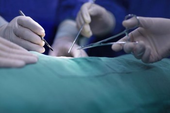 新生兒重疾險買定期還是終身好