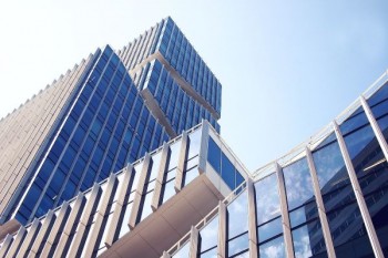 商業(yè)保險住院需要報案