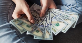 如何通過基金定投，每年賺到10%收益? (內(nèi)附實(shí)操教程)