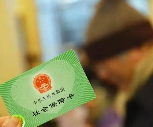 社?？ㄅc醫(yī)?？ㄓ惺裁磪^(qū)別