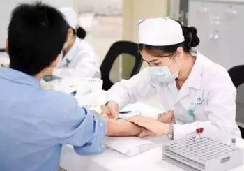 45歲女性買重疾險要大概多少錢？什么是多次賠付重疾險？