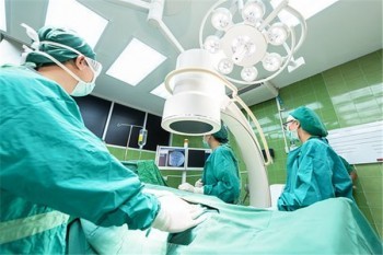 銀行為員工買重疾險嗎