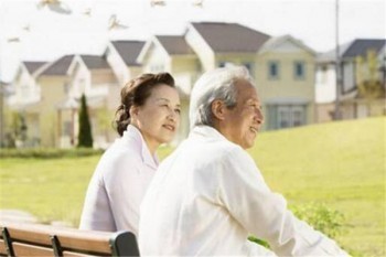 不倒翁-安聯(lián)中老年人意外骨折保險(xiǎn)條款詳解
