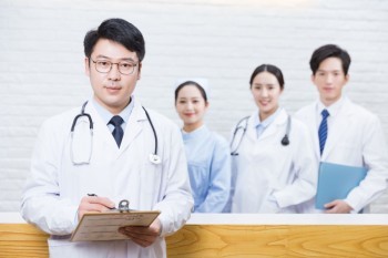 重疾險性價比高嗎？哪些人適合購買重疾險？
