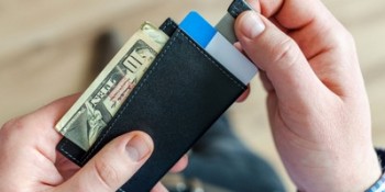 銀行卡忘記取出來怎么辦 用戶該怎么做
