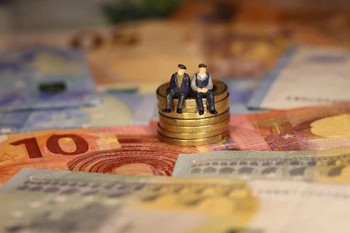 交費(fèi)20年可以保終身的重疾險(xiǎn)怎么樣