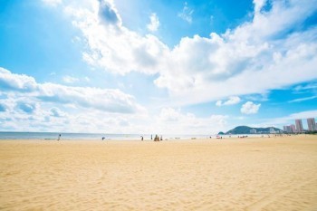 商業(yè)保險交了五年退保能退多少?