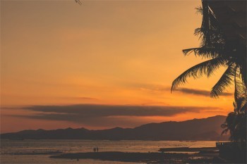 保險(xiǎn)兩年后退保能拿回多少