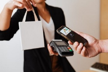 信用卡三年沒還有啥影響？信用卡逾期后應(yīng)該如何補(bǔ)救？
