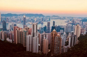 社會保險的特征三個分別是什么?和商業(yè)保險有什么區(qū)別?