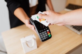 信用卡逾期了怎么跟銀行協(xié)商解決