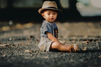 40歲左右的人適合買什么保險？有必要買保險嗎？