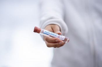 保險第二年自動扣款了可以退嗎?可以全額退嗎?
