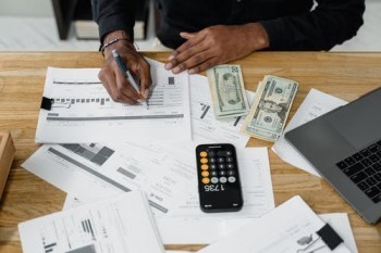 信用卡逾期銀行上門了怎么辦