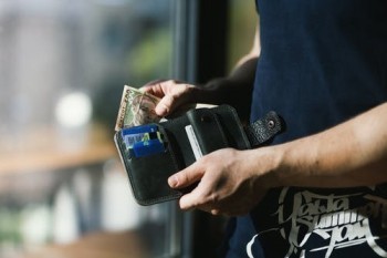信用卡逾期兩天還款會(huì)影響征信嗎