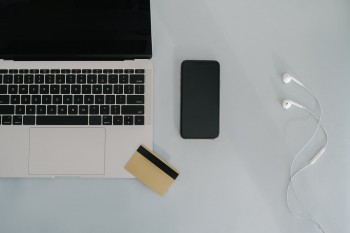 信用卡逾期三個(gè)月以上還能協(xié)商嗎？會(huì)有什么后果？