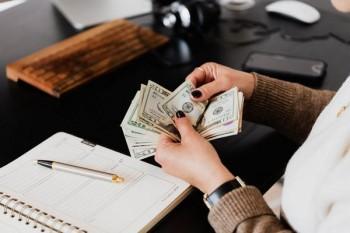 信用卡違約金是逾期嗎