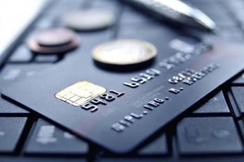 信用卡違約金是逾期嗎