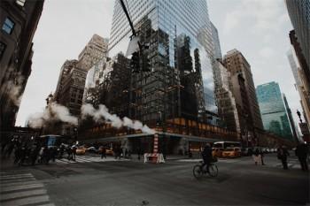 保險到寬限期的還可以退保嗎？需要扣費嗎？