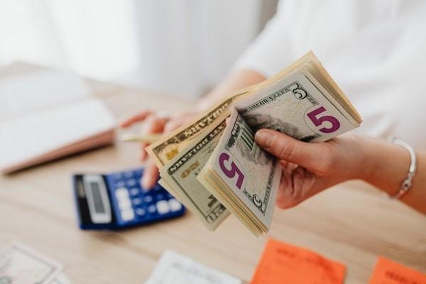 退保費到賬時間是當天嗎？怎樣能拿回全部本金？