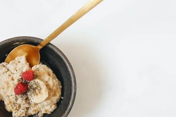 保險(xiǎn)交了兩年不想交了,退保能退多少