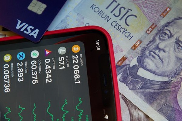 12378信用卡協(xié)商還款有效嗎？影響個人信用嗎?