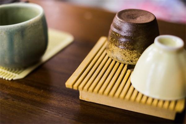 怎么查已交的養(yǎng)老保險？可以取出來嗎？
