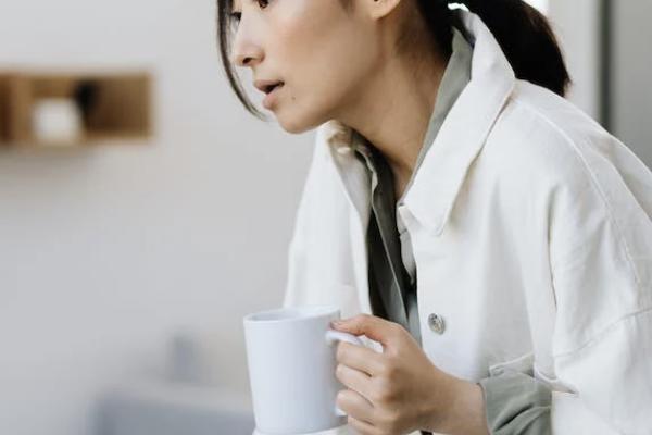 醫(yī)保卡怎么查詢余額？可以取出嗎？