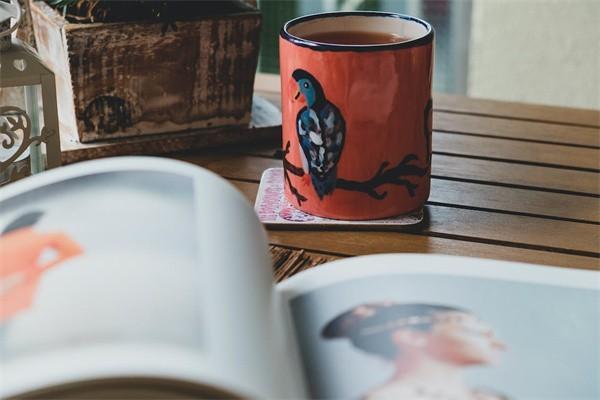 退保的時(shí)候贈品也要退回嗎？退保險(xiǎn)的錢怎么算？