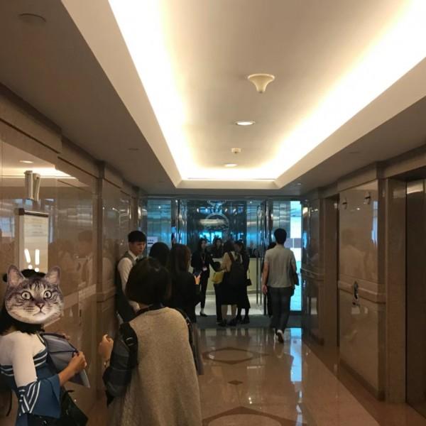 通宵排隊(duì)買香港保險(xiǎn)
