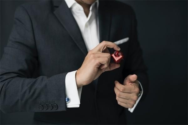 欠借唄多少錢逾期會(huì)被起訴？怎么才能不被起訴？