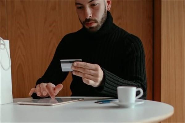 中信銀行信用卡怎么協(xié)商還款？還款利息高嗎？