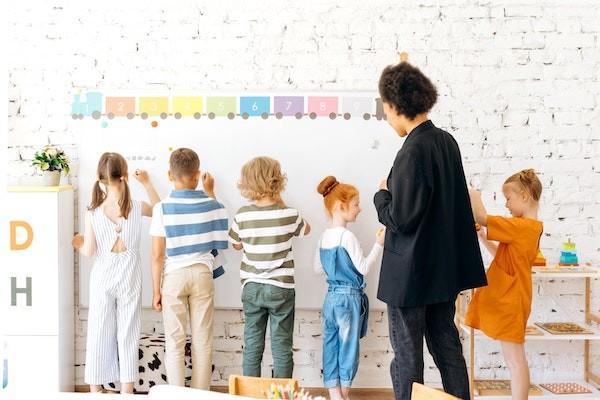 幼兒園不交五險一金違法嗎？怎么辦？