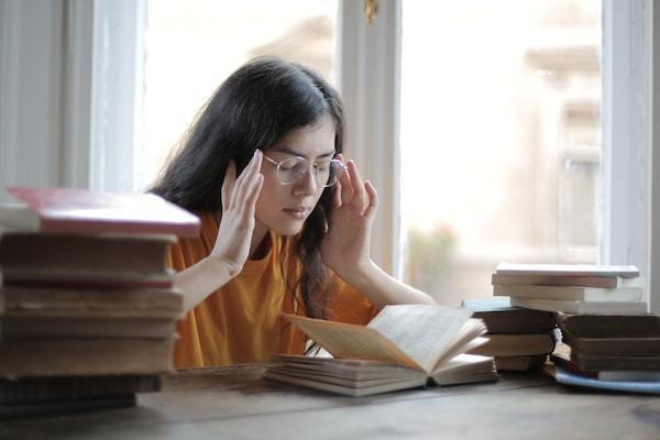 意外險咨詢電話號碼是多少？怎么查詢？