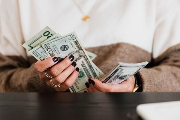 來分期逾期結(jié)清兩年后能借嗎？逾期后果有哪些