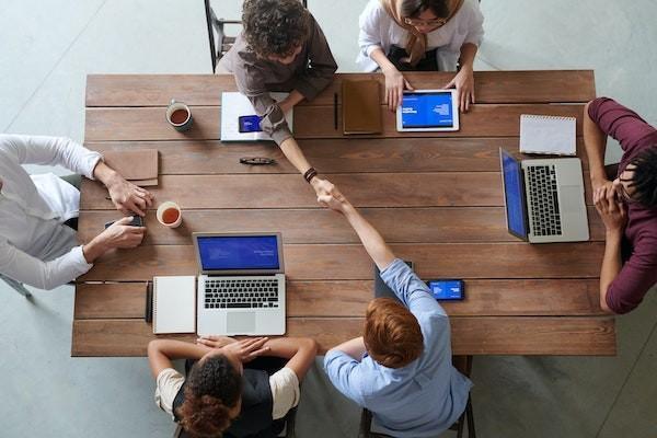 企業(yè)交的意外險怎么查詢？查詢不到為什么？