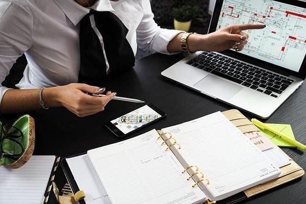 中國(guó)銀行信用卡逾期多久會(huì)被起訴，協(xié)商很困難怎么辦