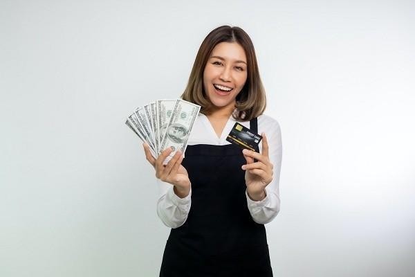 信用卡逾期了怎么跟銀行協(xié)商解決，有逾期能辦理營業(yè)執(zhí)照嗎