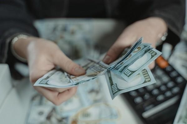 招商信用卡逾期起訴利息可以減免嗎，要多久生效