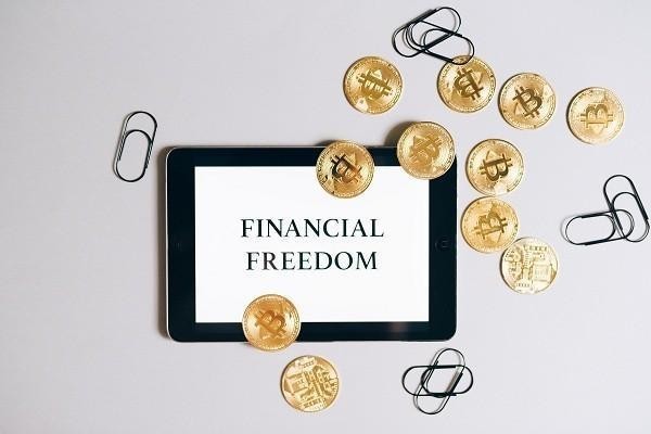 招行信用卡逾期利息怎么減免，被起訴了后果是什么