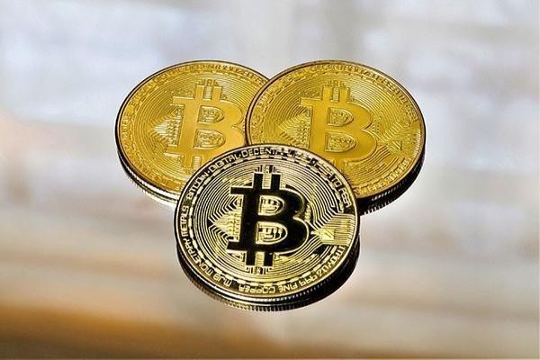 中信信用卡逾期被起訴立案后怎么解決，了打什么電話協(xié)商還款