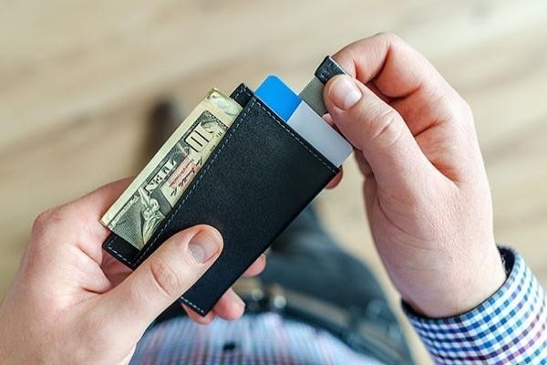 廣州銀行信用卡逾期還款后還會(huì)催收嗎，清后多久可以恢復(fù)信用