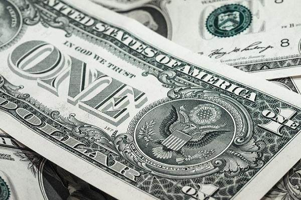 工商行信用卡逾期費用可以協(xié)商減免嗎，銀行的信用卡逾期會產(chǎn)生什么后果