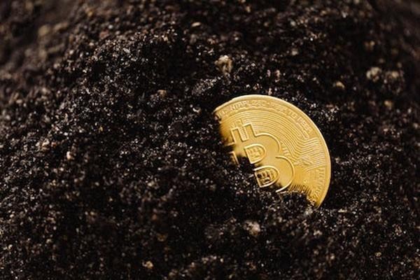 工商信用卡逾期催收說打包起訴是真的嗎，有哪些影響