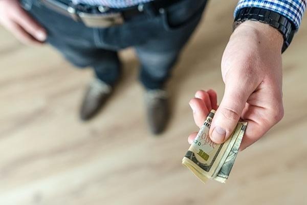 招商信用卡協(xié)商還款流程是什么，最低還款還不上該怎么解決
