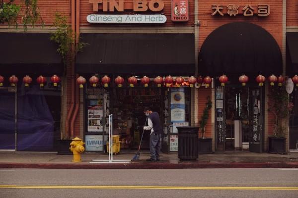 保險(xiǎn)公司墊付的錢沒用完退給誰？多久可以理賠？