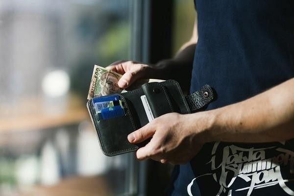 平安銀行信用卡逾期起訴流程是什么，還可以繼續(xù)借款嗎