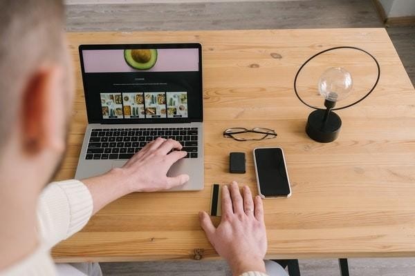 京東白條逾期催收發(fā)短信說上門是真的嗎，上門了怎么應對