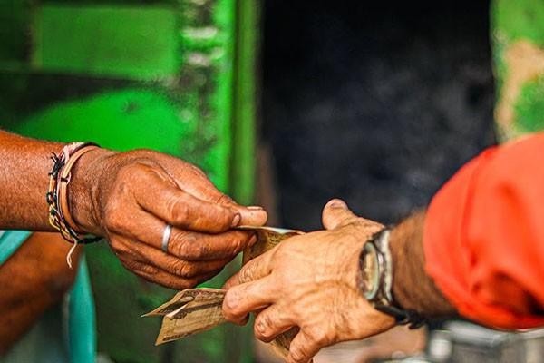 支付寶花唄可以協(xié)商分期嗎，花唄協(xié)商還款要求開貧困證明合法嗎